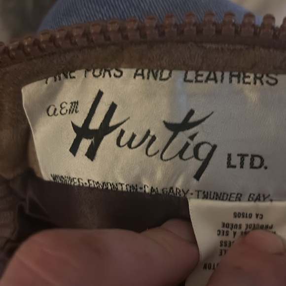 Brown Bomber Jacket with Suede Texture and Elastic Cuffs - Picture 6 of 6